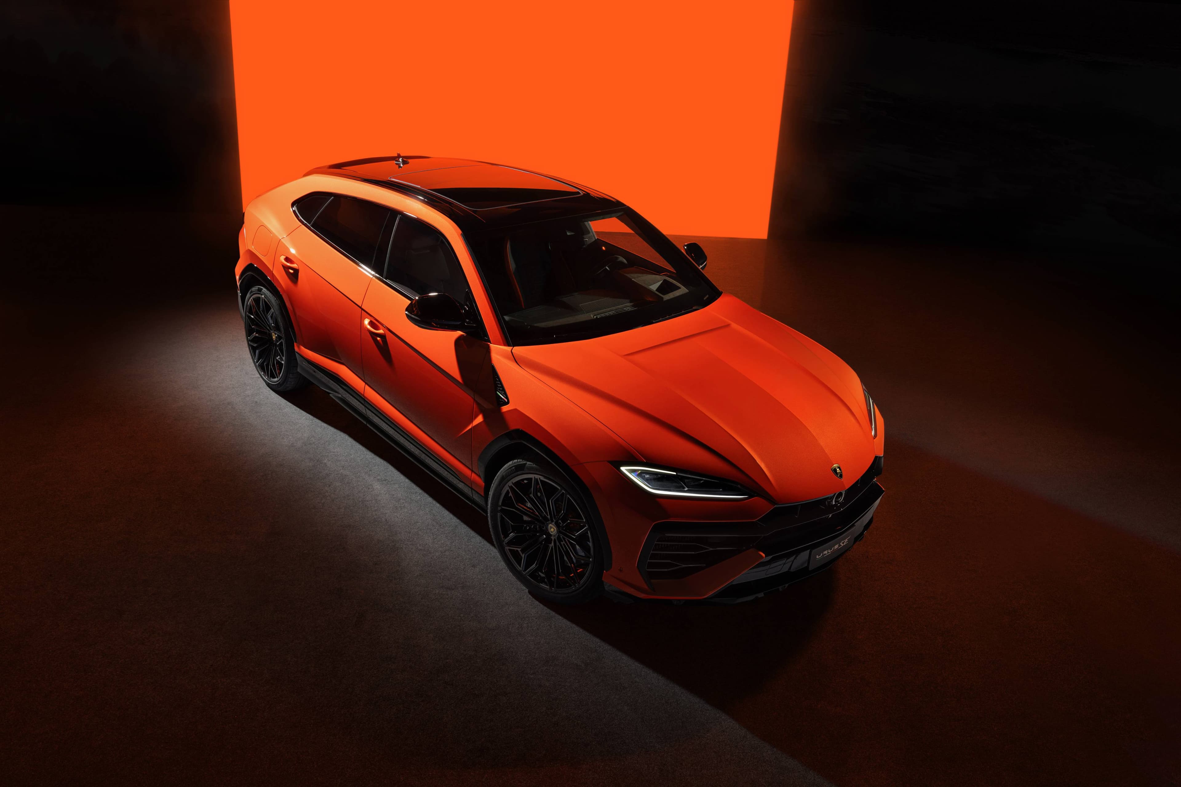 Urus SE Exterior
